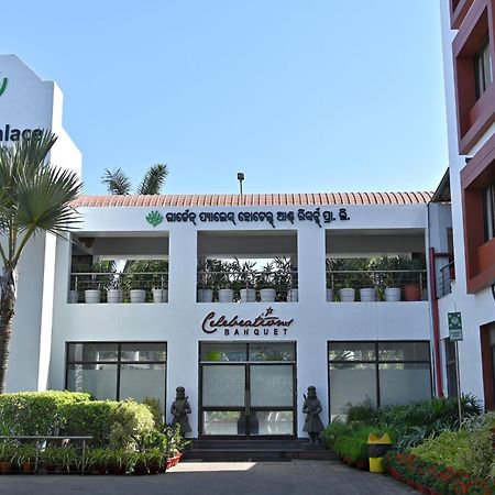 Отель The Orchard Jharsuguda Экстерьер фото