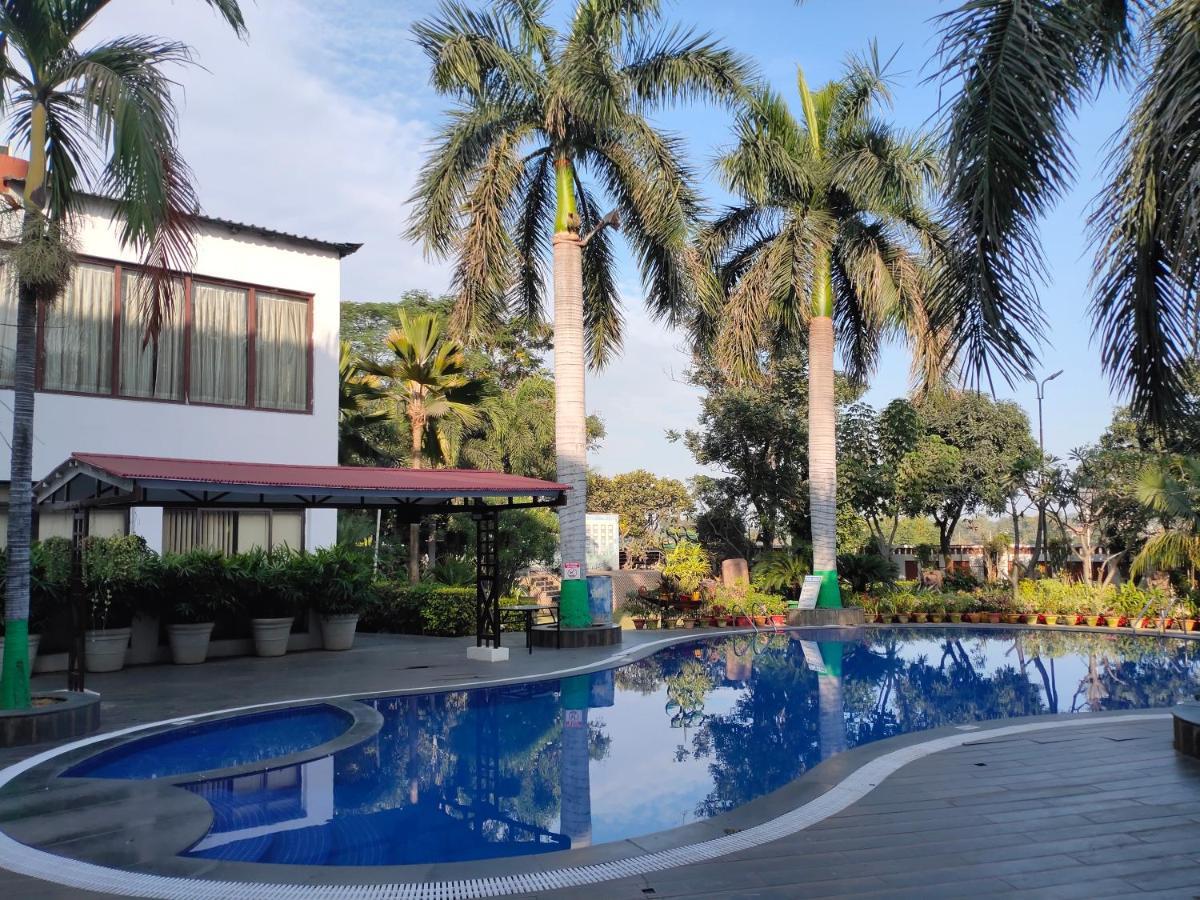 Отель The Orchard Jharsuguda Экстерьер фото