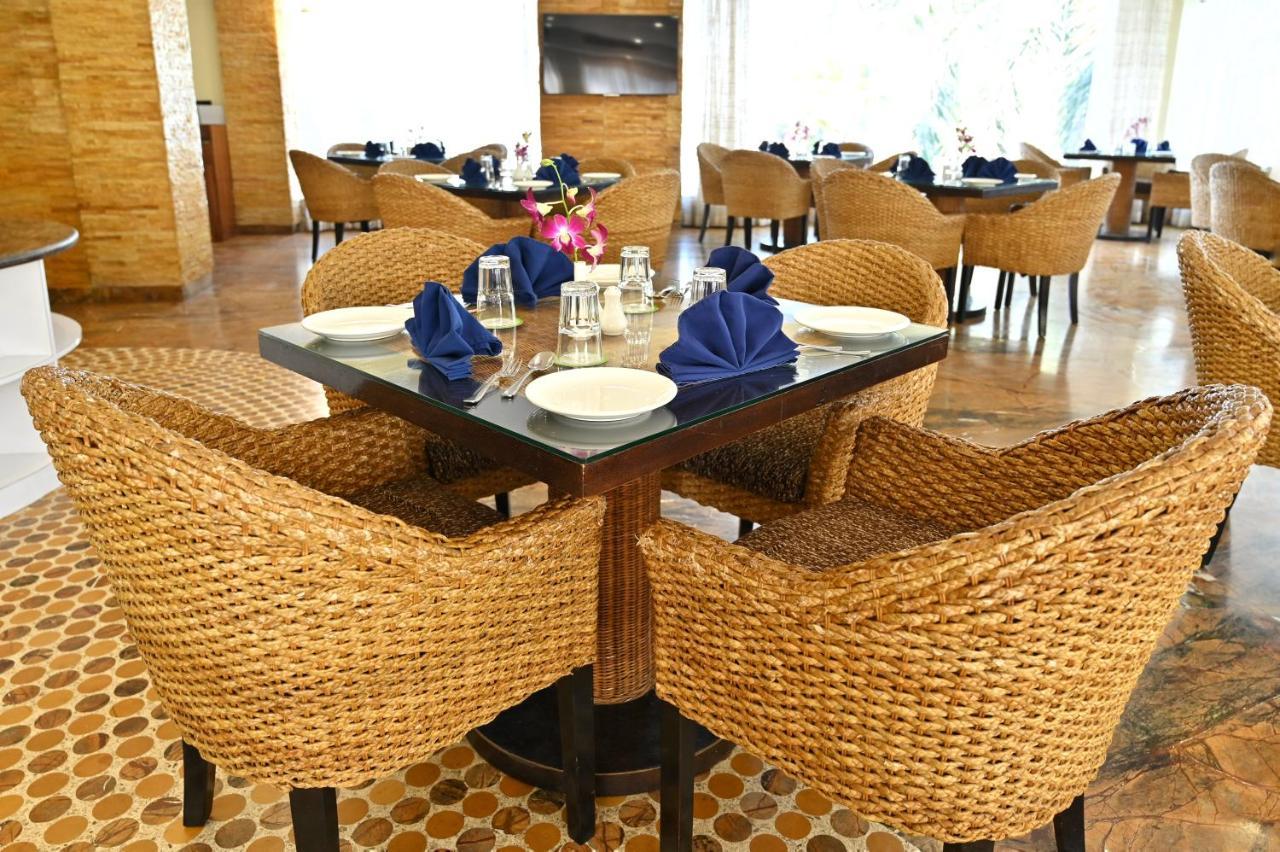 Отель The Orchard Jharsuguda Экстерьер фото